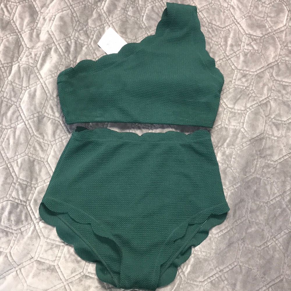 High waisted bikini!